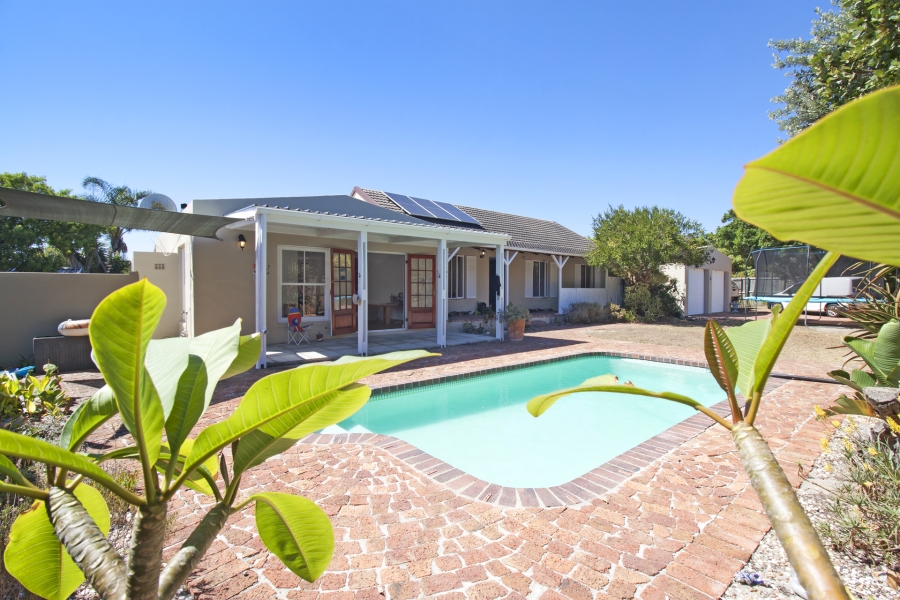 3 Bedroom Property for Sale in Kommetjie Western Cape